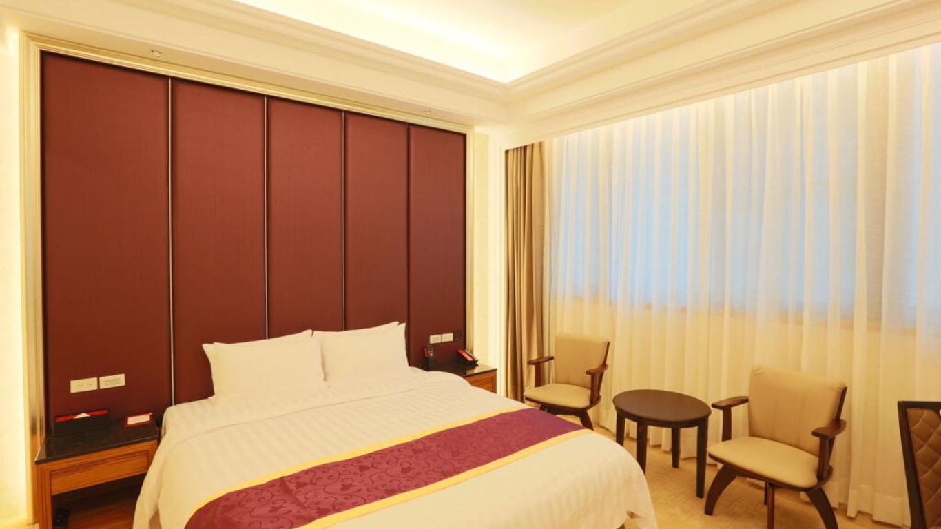 Happiness Inn Hotel