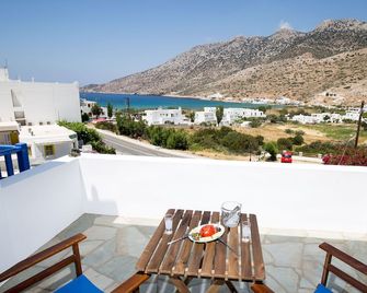 Boufounis Studios - Kamares - Balcone