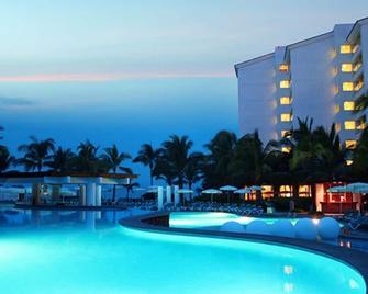 1BR Suite w/ Separate Living Room, Dining Area & Kitchen - Puerto Vallarta
