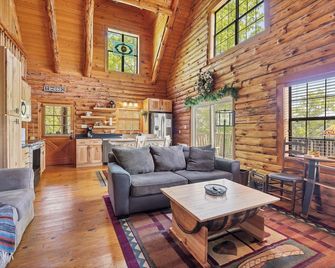 Heavenly View - Townsend - Living room