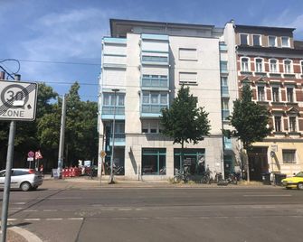 Exklusive Wohnung mit Dachterrasse in Schleußig - Leipzig - Building