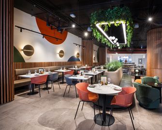 Holiday Inn Dandenong By IHG - Dandenong - Restaurant