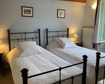 Gite Pré-Saint-Évroult, 2 bedrooms, 5 persons - Bonneval - Habitación
