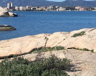 La Marina Apartment with Pool - Olbia