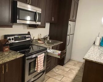 Lovely Place Downtown Ottawa 37D - Ottawa - Kitchen