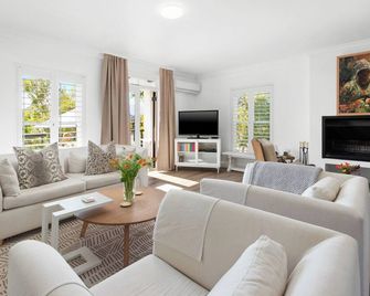Winelands Golf Lodges 1 at De Zalze - Stellenbosch - Sala de estar