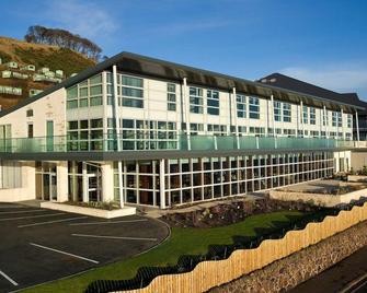 The Bay Hotel - Burntisland - Building