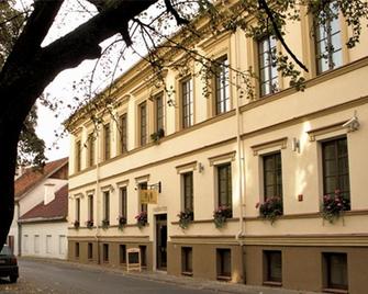 Hotel Tilto - Vilnius - Building