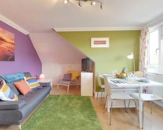 Brunswick Fab Pad - By My Getaways - Hove - Sala pranzo