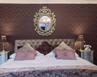 Maenan Abbey Hotel - Llanrwst - Спальня