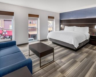 هوليداي إن إكسبرس هوتل آند سويتس ديدوود جولد داست كازينو باي آيتش جي - ديدوود - غرفة نوم