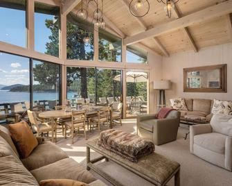 McCown Lakefront by Hauserman Rentals - Tahoma - Sala de estar