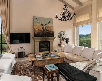 Luxury Country Escape - Knysna - Salon