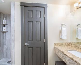 Mountainside Inn 411 by Alpine Lodging Telluride - Telluride - Bathroom