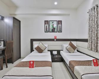Hotel City Inn - Rajkot - Slaapkamer
