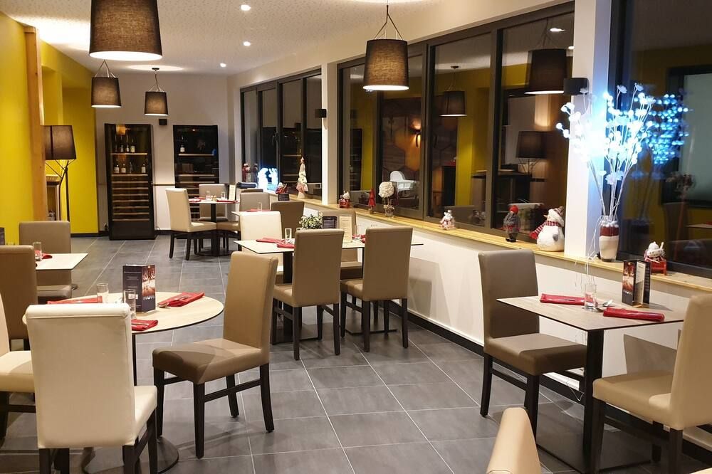 Hotel La Chaumiere - Bellefontaine - Ресторан