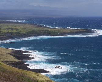 Hawaii by Yurt Luxury for Less - Ocean View - Beach