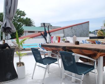 Coco Cottage Local Style - Maldives - Guraidhoo - Patio