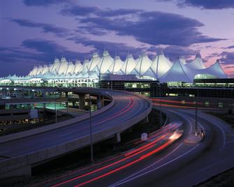 Crowne Plaza Denver Airport Convention Ctr - דנבר - בניין