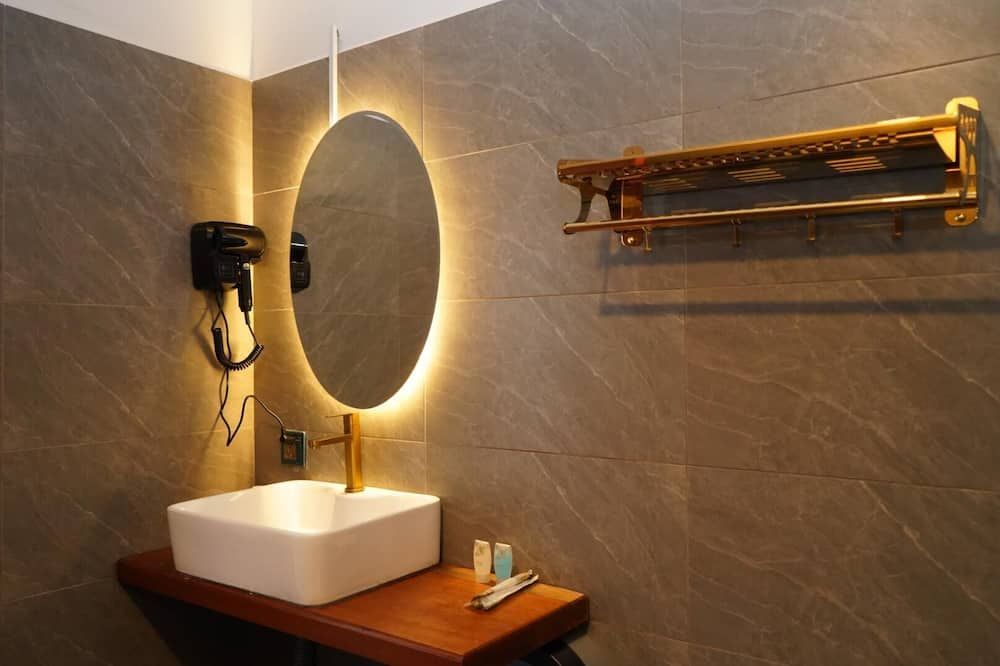 Bliss & Beats Hostel - Nom Pen - Baño