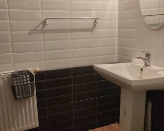 Un f 2 Bien Aménagé Pour vos Vacances et Passage à Annaba - Annaba