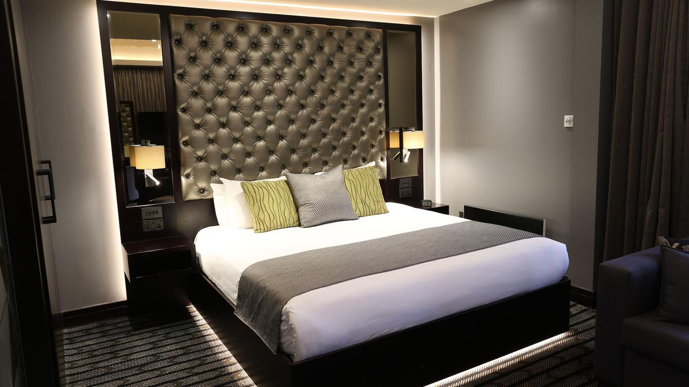Mondo Hotel