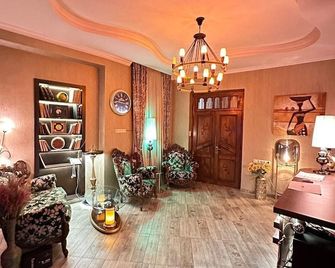 Hotel Piano - Tbilisi - Obývací pokoj