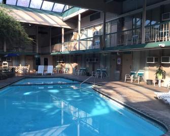 FairBridge Inn & Suites Poconos - Stroudsburg - Pool