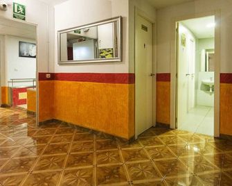 Go Bcn Hi Sants - Barcelona - Hallway