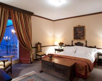 Hotel Dann Monasterio - Popayán - Bedroom
