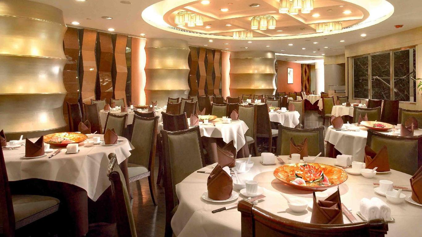Al-Waleed Tower Hotel
