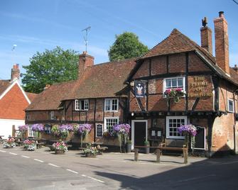 The Plume of Feathers - Farnham - Building