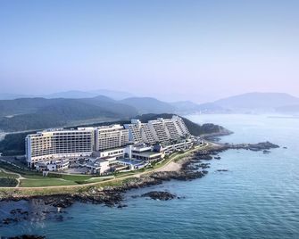 Ananti at Busan Cove - Busan - Pool