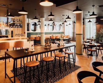 Townhouse Stadt Hamburg Wismar - Wismar - Restaurant