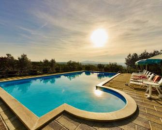 Agriturismo Malagronda - Quercia - Ravigliano - Piscina