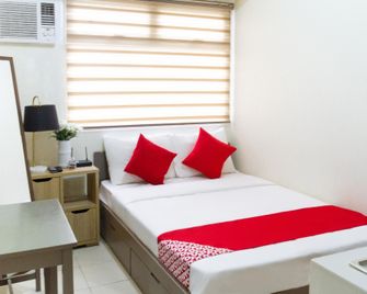 Oyo 143 Buenbyahe Urban Deca Tower Edsa - Mandaluyong - Ložnice