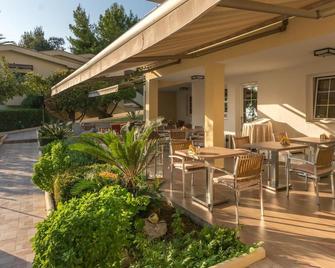 Rahoni Cronwell Hotel by Diomedes Group - Nea Skioni - Veranda