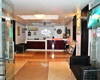 Frontline Residency - Patna - Recepción