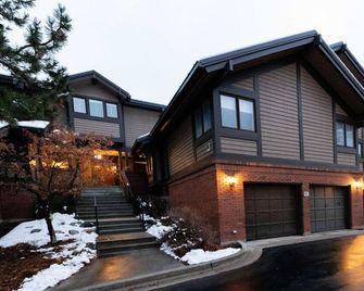 Base of Big Cottonwood-Hot Tub, 20 Mins - Cottonwood Heights - Edificio