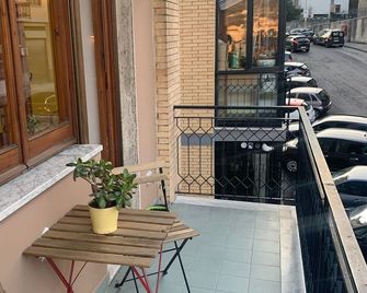 Alleria Holiday Home - Salerno - Balcony