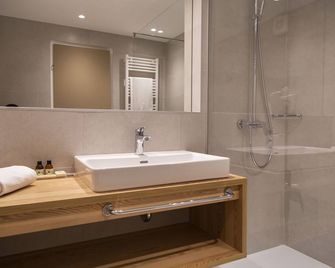 Blu Hotel Senales Zirm-Cristal - Senales - Bad