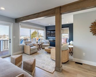 The Newport Lofts - 617 Thames Street - Newport