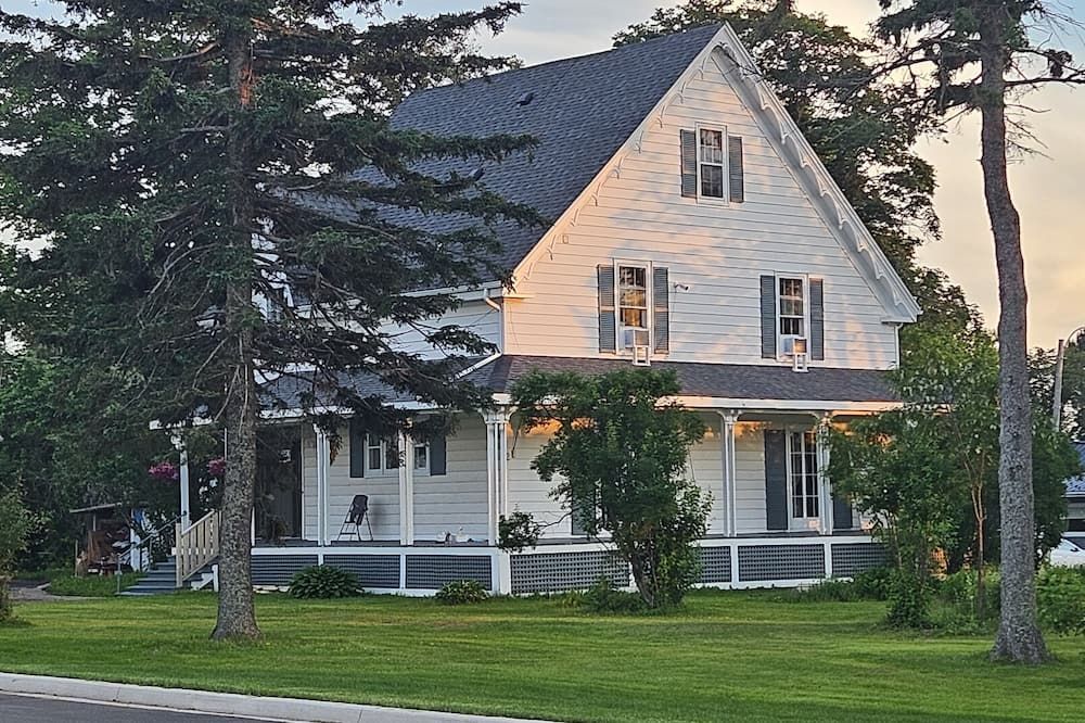 Sunflower Guest Suites - Summerside - Edificio