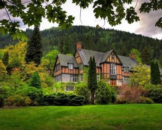 Blaylock's Mansion - Nelson - Budova