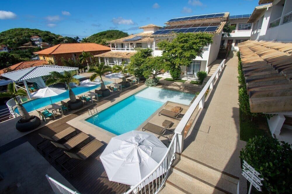 بوزادا أروما دو مار - بوزيوس - حوض السباحة