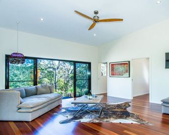 Grasstree 26 - A Secluded Romantic Retreat - Agnes Water
