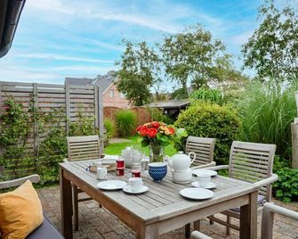 Oene - Tinnum - Binnenhof