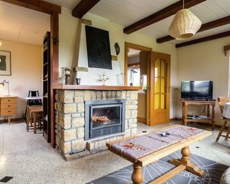 Quaint Cottage In Chiny With Private Garden - Chiny - Living room