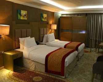 Sun and Sands Plaza Hotel - Dubai - Bedroom