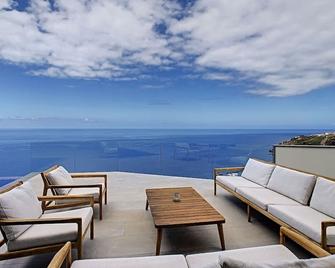 Heaven's Nest by LovelyStay - Ribeira Brava - Balcón